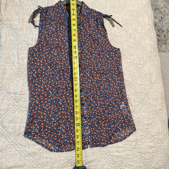 ‼️LAST CALL French Connection Short Sleeve Button Down Sleeveless Top - Picture 9 of 9